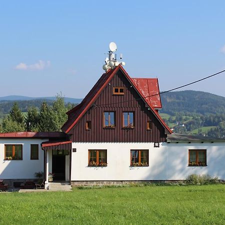 Penzion Jizerka Jablonec nad Nisou Esterno foto