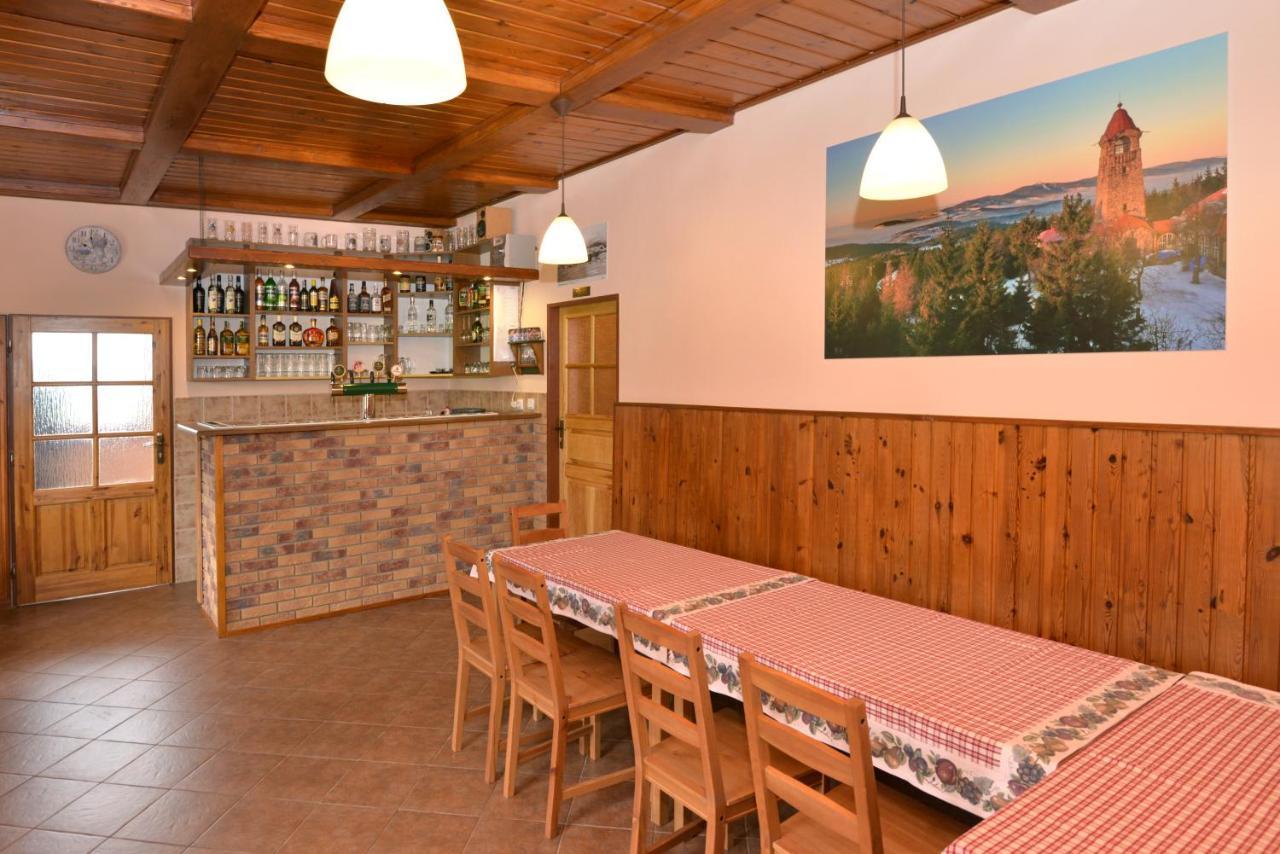 Penzion Jizerka Jablonec nad Nisou Esterno foto