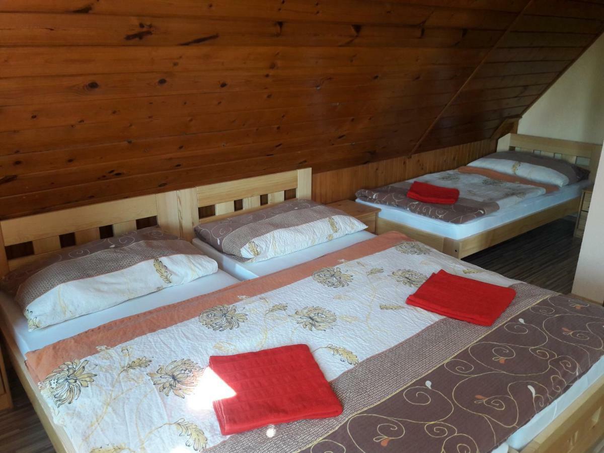 Penzion Jizerka Jablonec nad Nisou Esterno foto